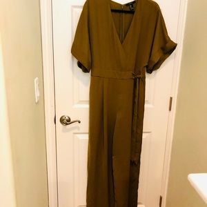 FOREVER 21 olive colored long jumpsuit🦋🦋FINAL$$🦋🦋